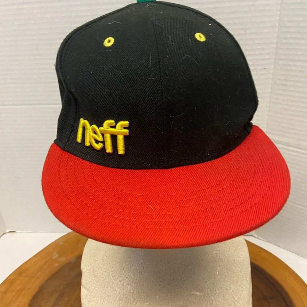 NEFF Colorful Cap SnapBack Cap